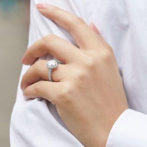 NEW 925 STERLING SILVER DIAMOND HALO RING